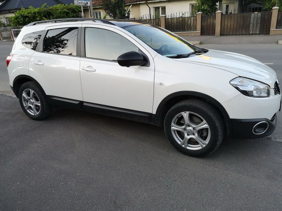 Nissan Qashqai +2