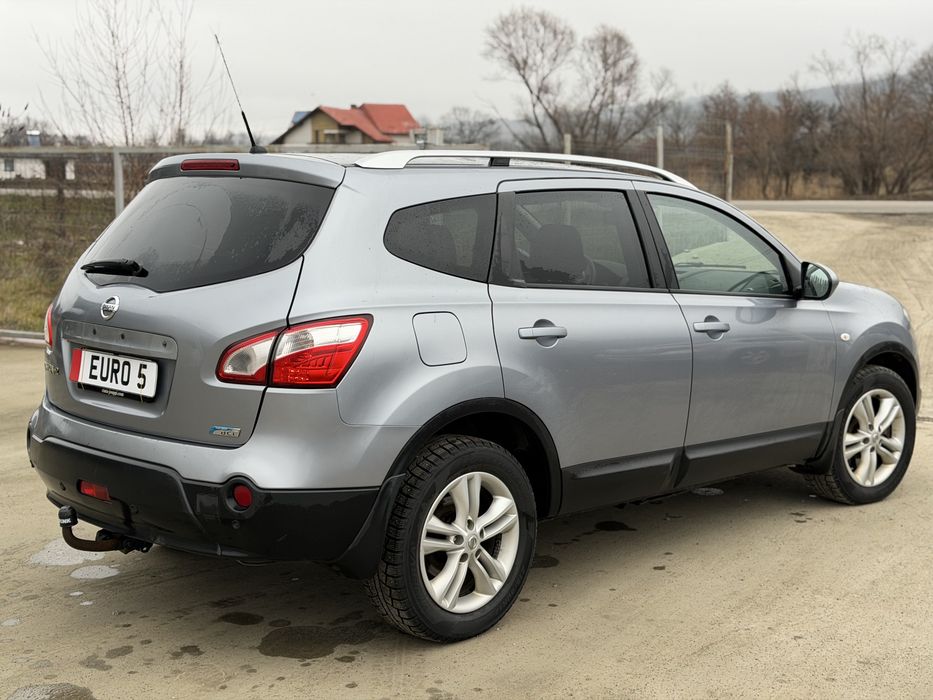 ** Nissan Qashqai +2 / 4x2 / 7 Locuri**