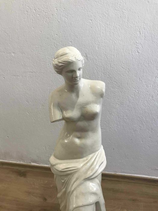 Статуя за градина Venus De Milo