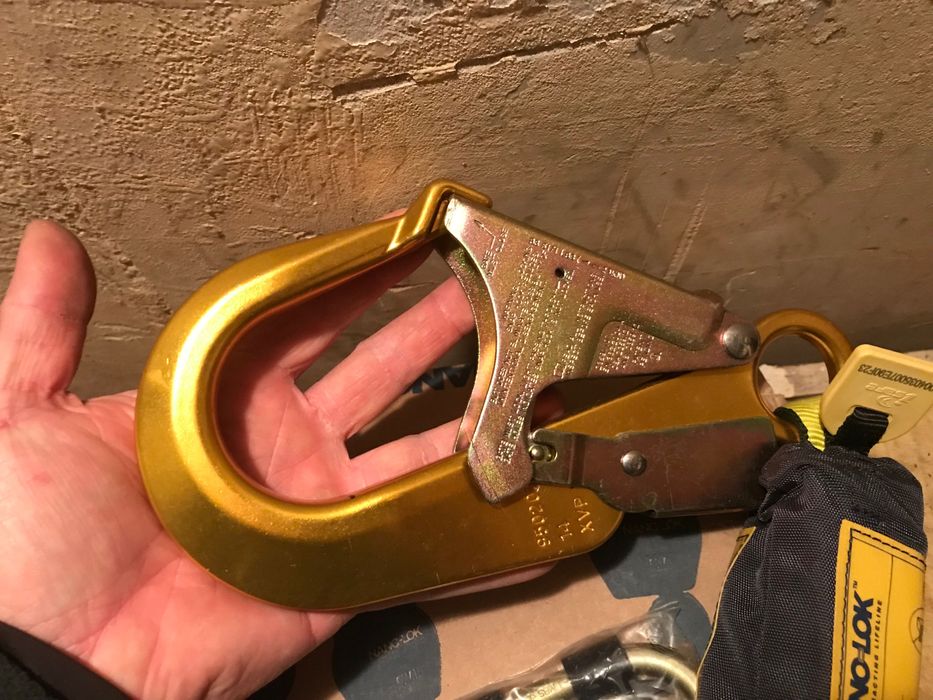 Алпинизъм ,сбруя SALA Nano Lok  кинетично въже за