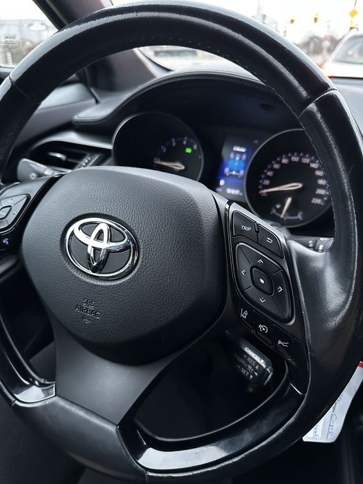 Toyota C-HR 2017г