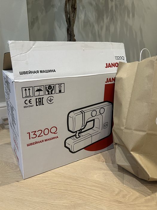 Швейная машинка JANOME 1320Q
