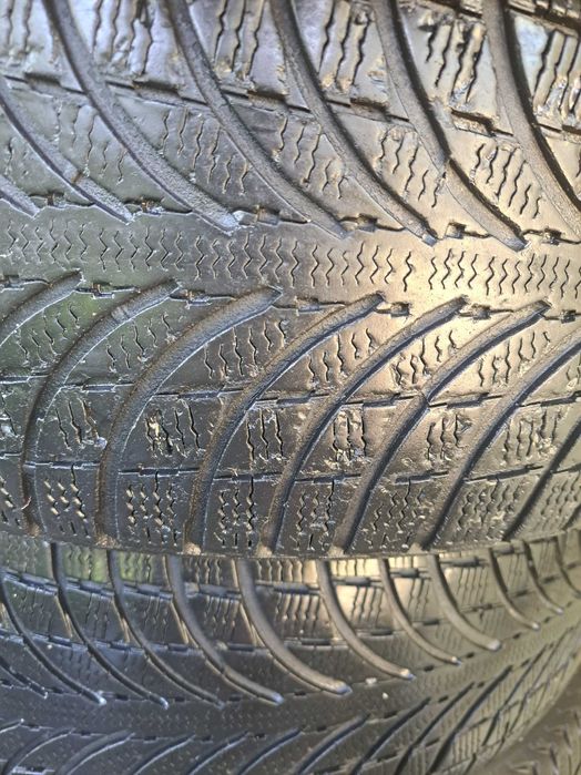 Гуми Michelin 235 65 R17 104H зимни