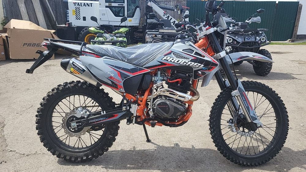 Кросавый мотоцикл progasi