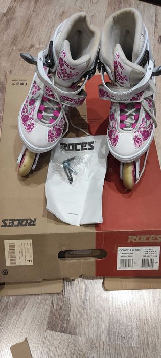 Ролкови кънки 34-37 момиче в комплект с каска  и комплект наколенки