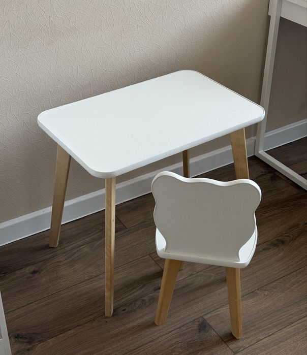 Детский стол и стул