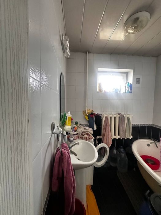 Продаются 3х комнатная квартира На 1 этаже Келес