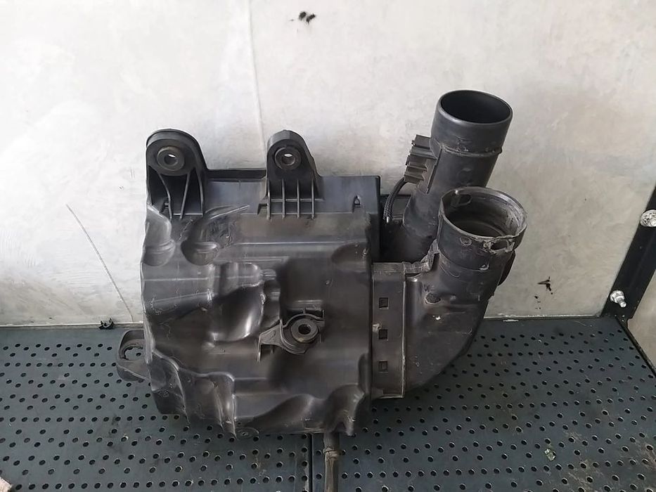 Carcasa filtru aer 1.5 hdi peugeot 3008 2 1160115s02 9828002080