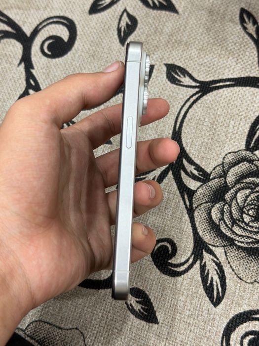 Iphone 15 pro lphone