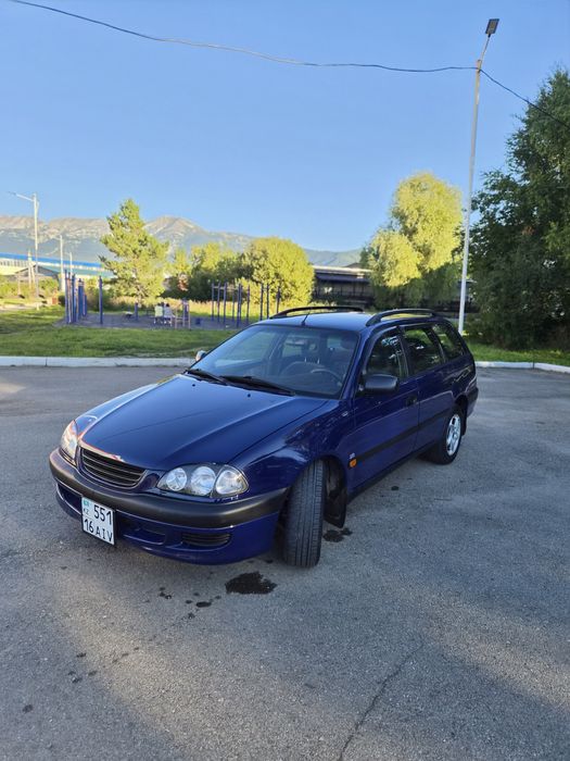 Продам тойота авенсис