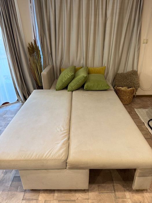 Разтегателен диван