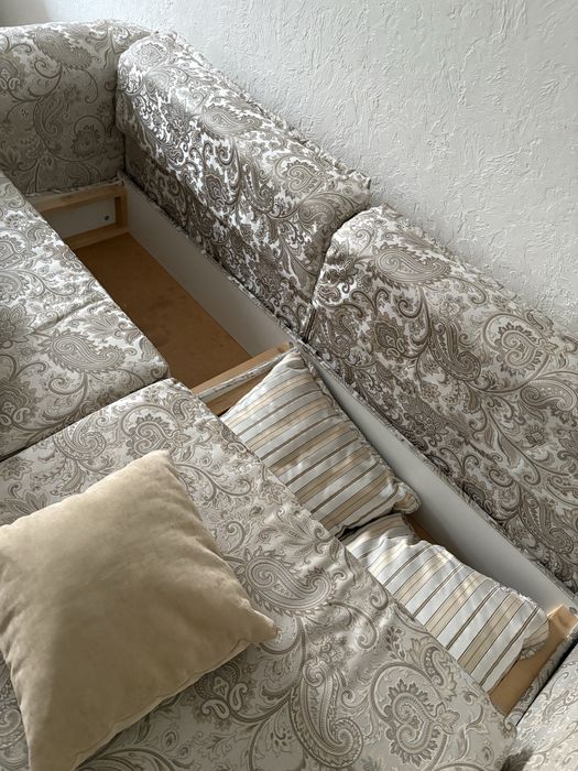 Диван для гостиной