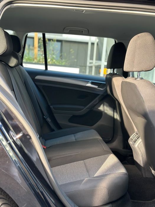 Vw Golf 7 . An 2014 . Motor 1.2 . Climatronic . Euro5