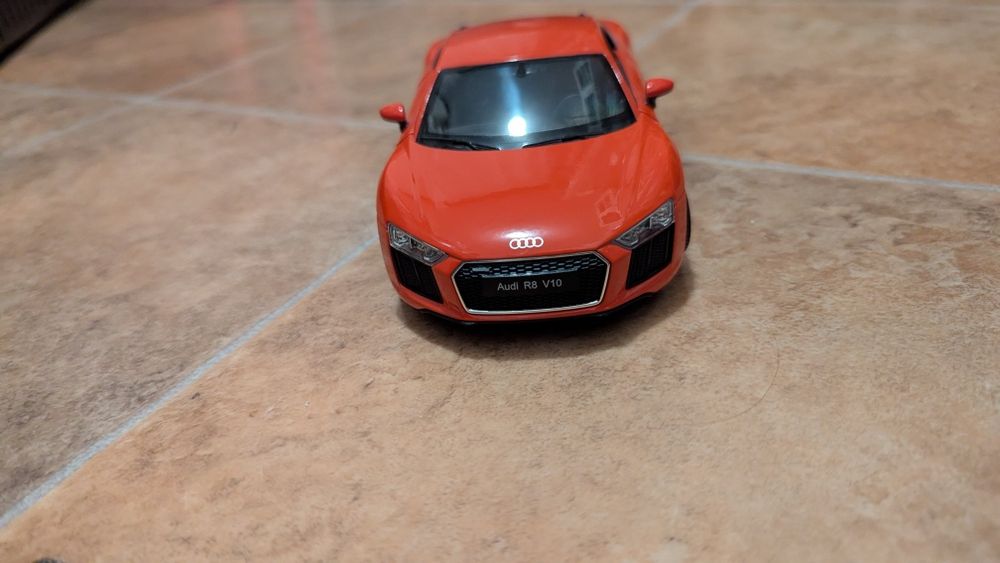Macheta Audi R8 V10 1:24