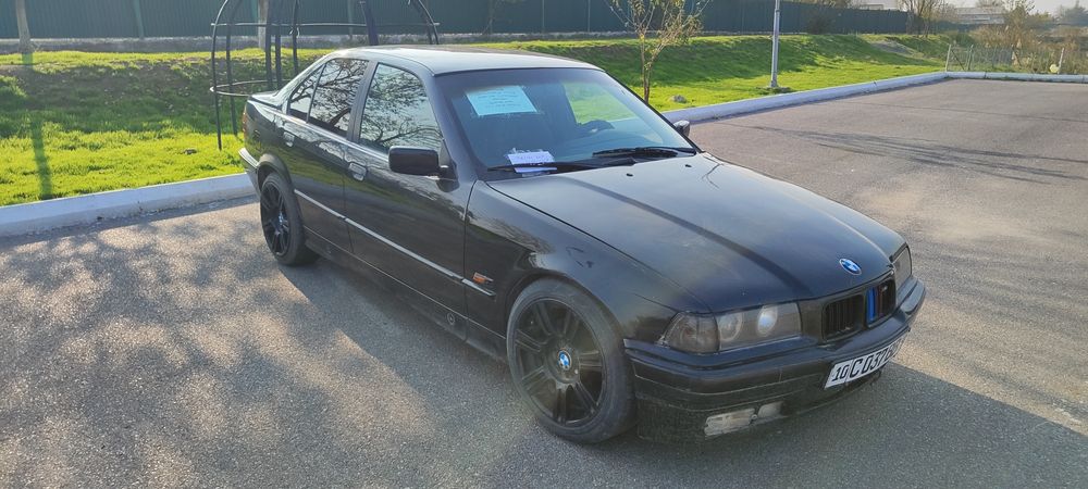 BMW madel 318 holati yahshi