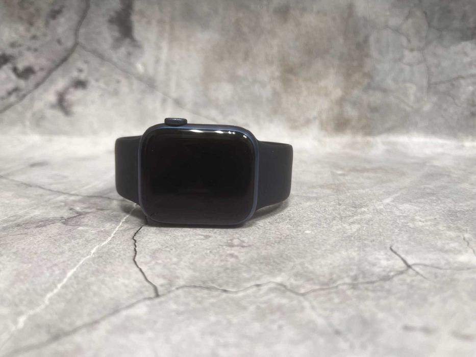 Часы Apple Watch 7