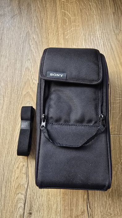 Обектив Sony FE 100-400 mm f/4.5-5.6 GM OSS калъф и UV filter подарици