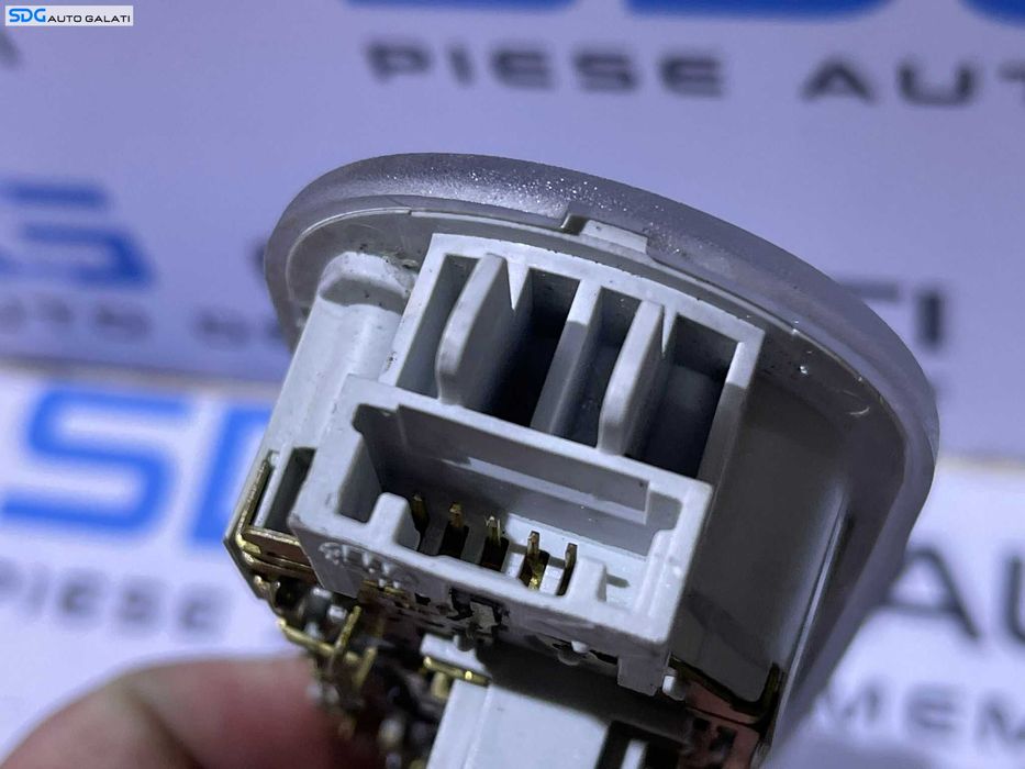 Plafoniera Lumini Lampa Iluminare Interior Habitaclu Renault Scenic 2 2003 - 2009 Cod 8200073234 [M4856]