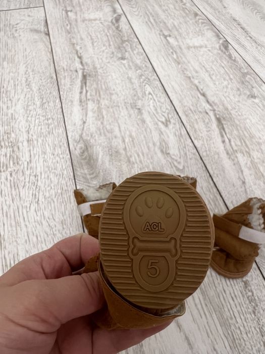 Продам обувь для собак 5 размер