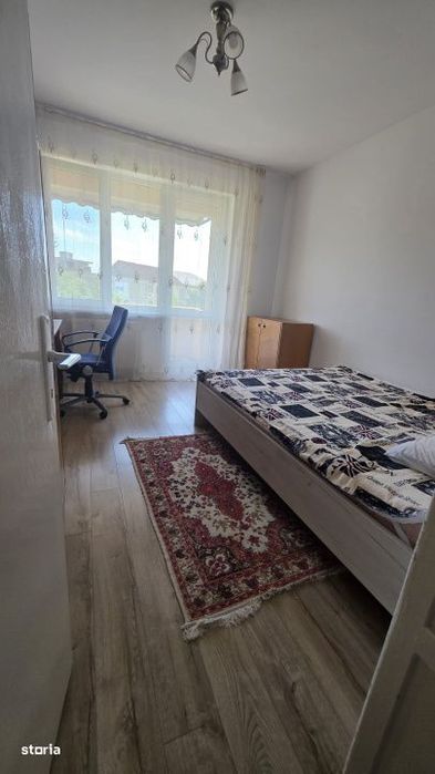Apartament 3 camere, zona centrala, 2 balcoane, disponibil imediat