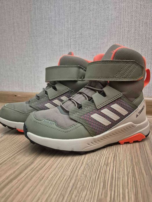 Детски зимни обувки Adidas Terrex