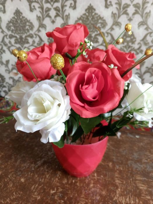 Sunʼiy gullar zakazga tayyorlab beriladi