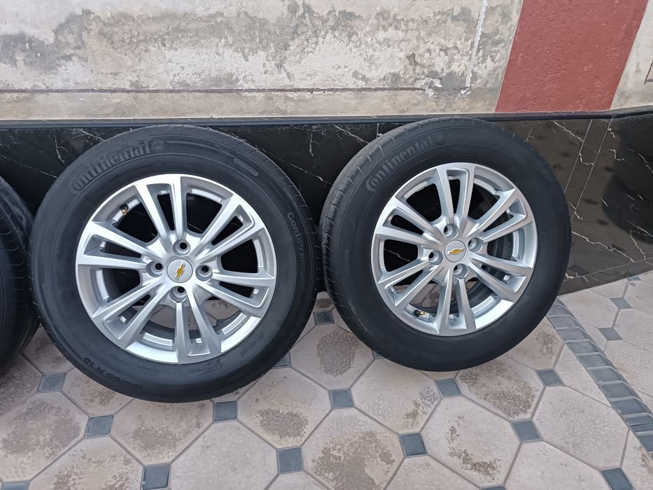 Cobalt Diska balon Sotiladi Holati ideal 195 65 R15