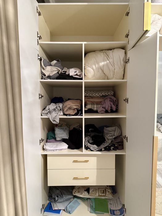 Спальный гарнитур