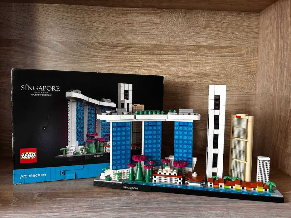 LEGO Architecture Singapore 21057, 827 piese