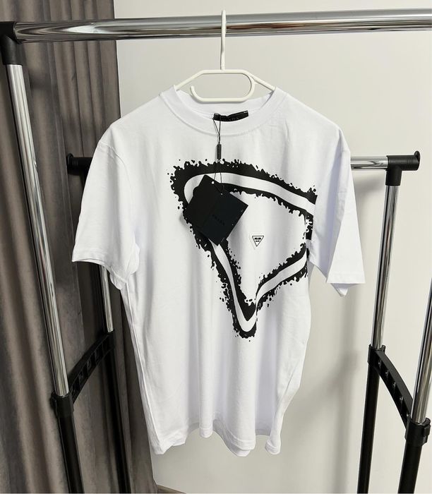 Tricou PRADA super calitate