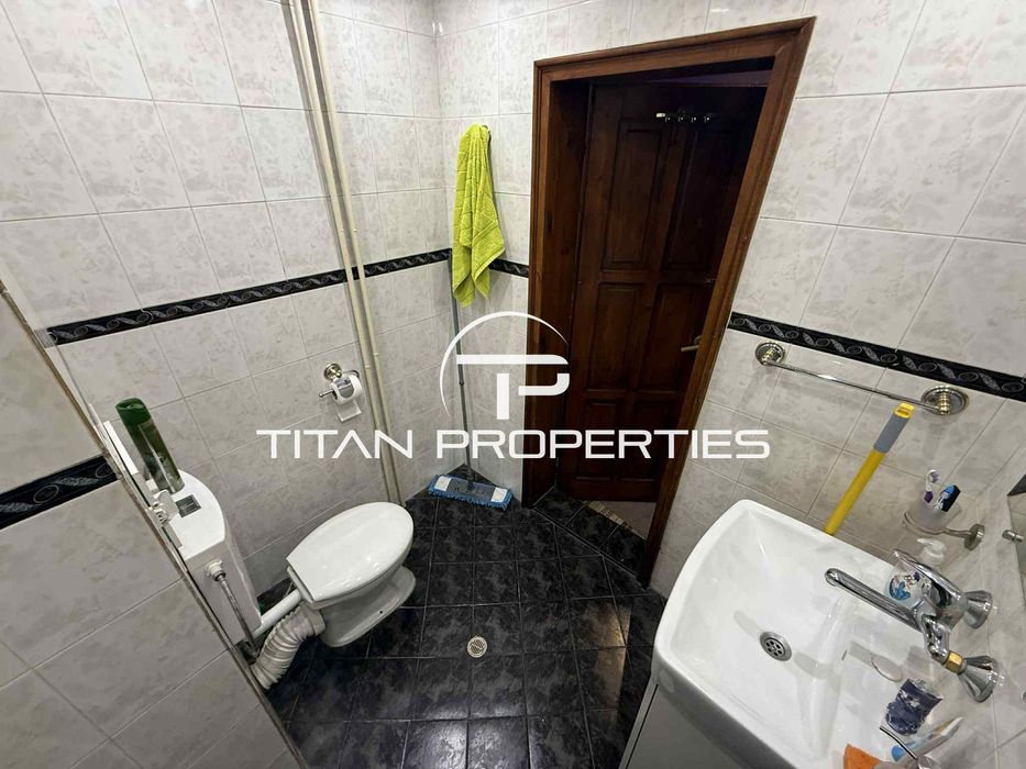 Дава се под наем Едностаен апартамент в Бургас, Лазур - 60 кв.м за 348.84 € - Снимка #4