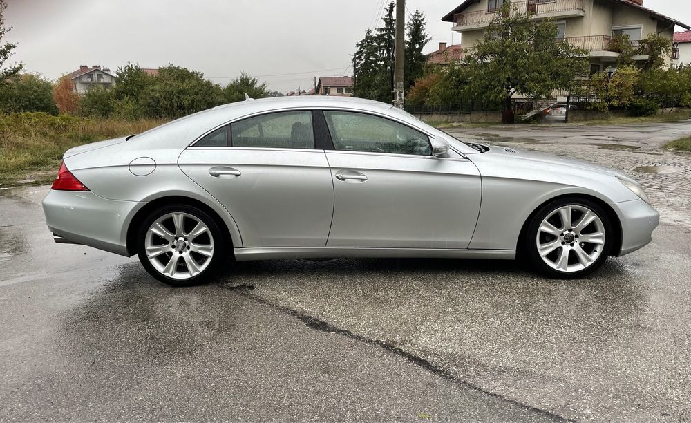 На ЧАСТИ Mercedes CLS 320 CDI W219 2007г OM 642 Xenon въздух
