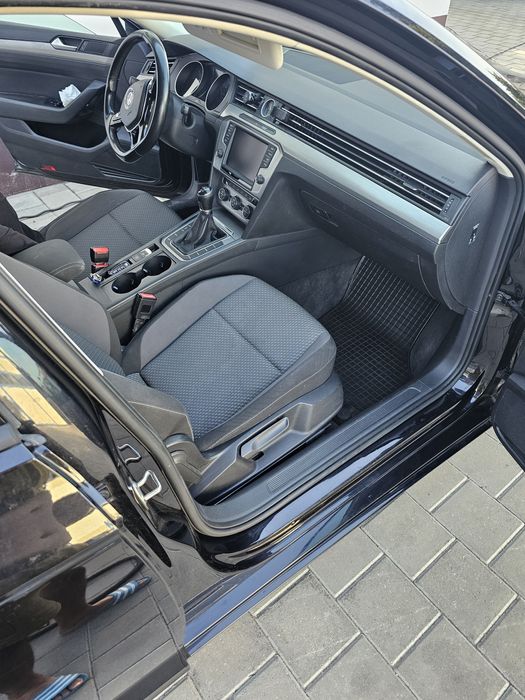 Vand wolkswagen passat 2015, 8500 euro ,prețul este usor negociabil