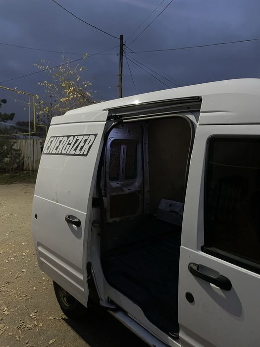 Продам машину Ford