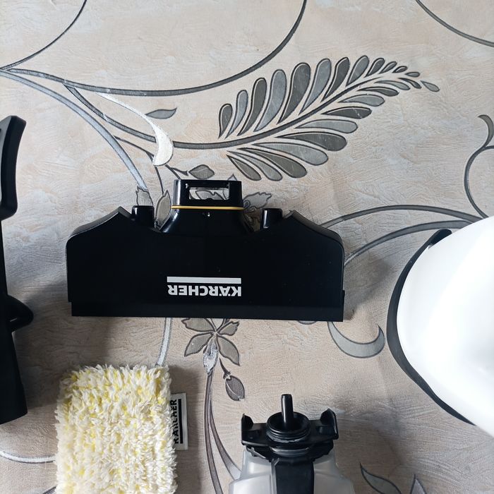 Уред за почистване на прозорци Karcher WV2 Plus N