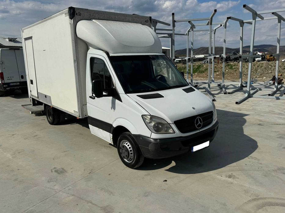 Dezmembrez Mercedes Sprinter w906 518, 519 3.0 v6 135kw om642 2007