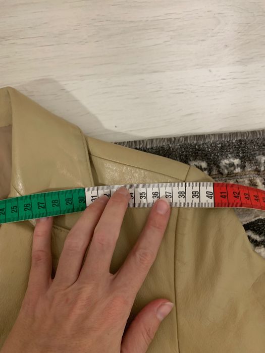 palton de piele adevărata, pe corp