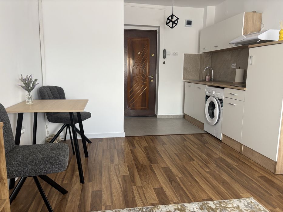 Garsoniera de închiriat zona Nufărul