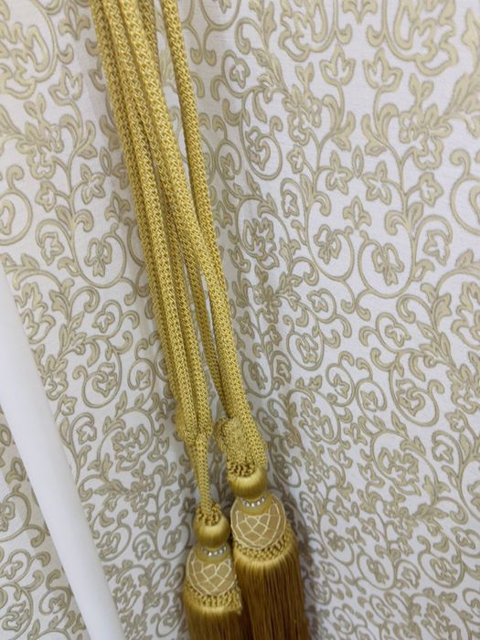 Продам шторы в зал