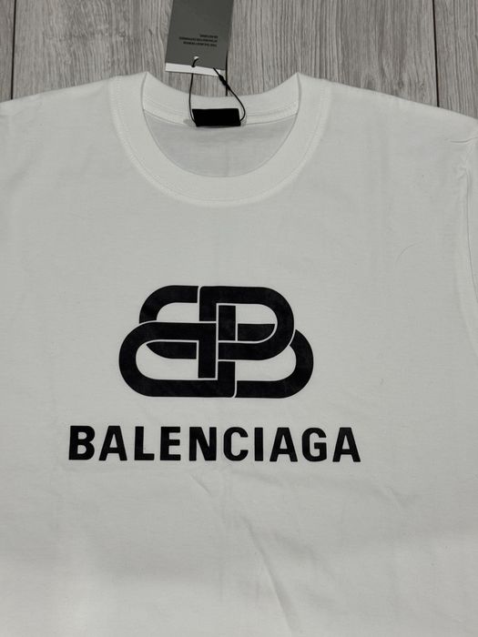 Tricou Balenciaga