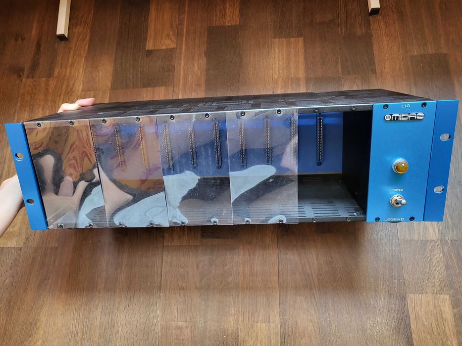 Midas L10 10-slot 500 Series + SSL 500-Series UltraViolet EQ Комплект