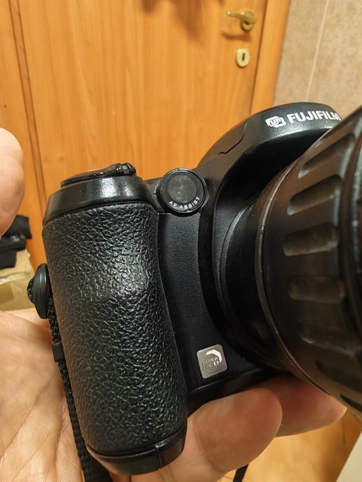 FujiPix S5600 Digital Camera