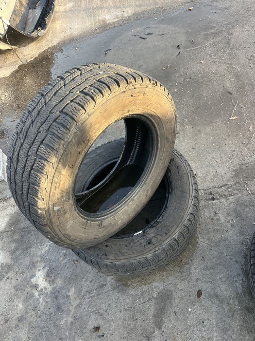 Гуми 215 65 15C Nokian