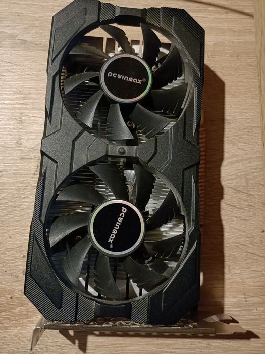 Vând Radeon RX 580 8GB