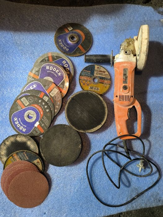 Продам УШМ, почти новая