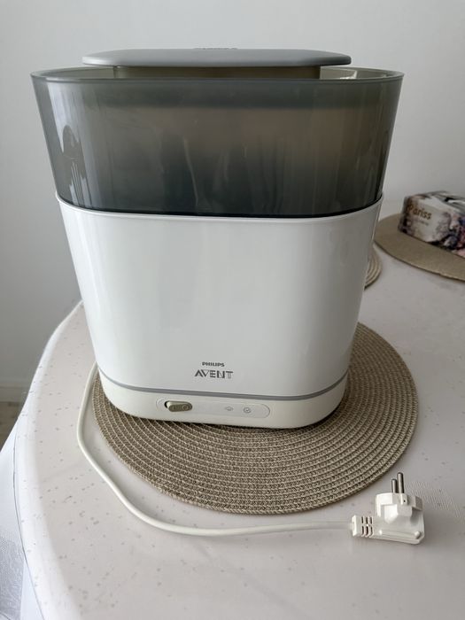 Vând sterilizator philips