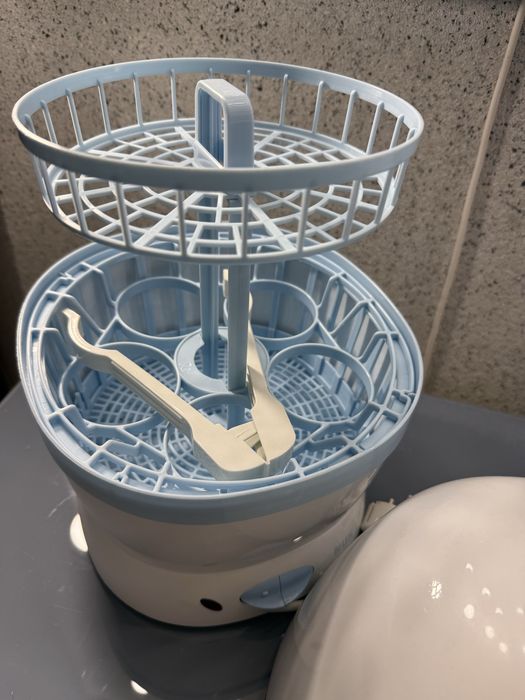 NUK Стерилизатор за 5 шишета + уред за задушаване на зеленчуци 2в1