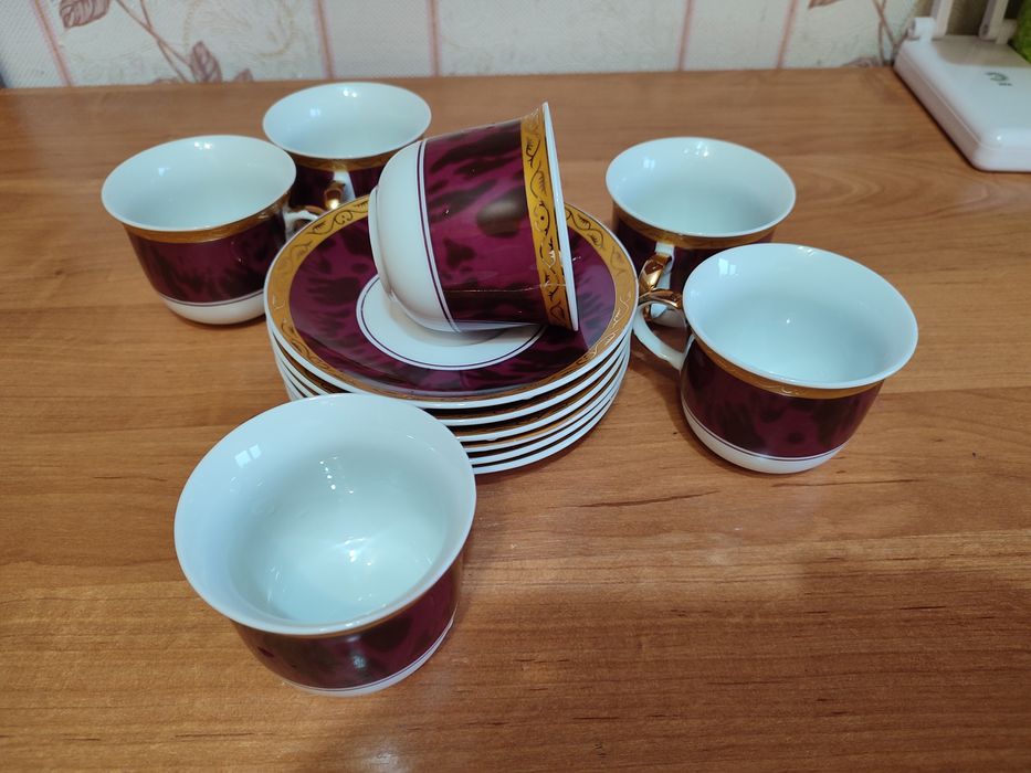 Продам посуду, два кофейных набора