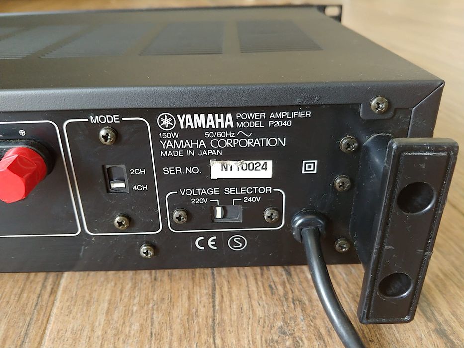 Yamaha P2040 power amplificator studio pentru monitoarele Yamaha NS-10m