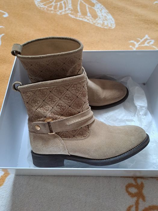 Боти на Guess 37'